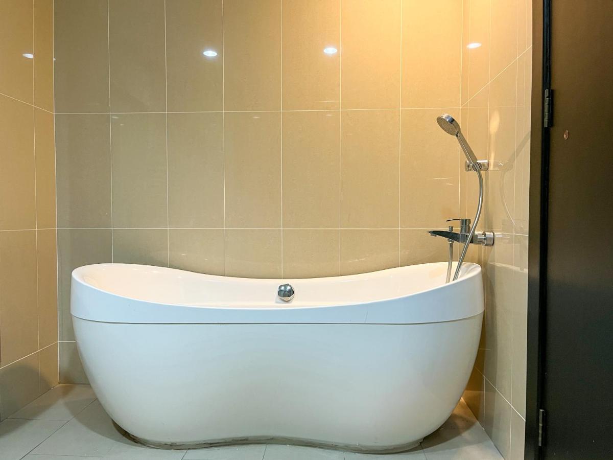 Pelagos Oceanus Waterfront Seaview Homestay Apartment