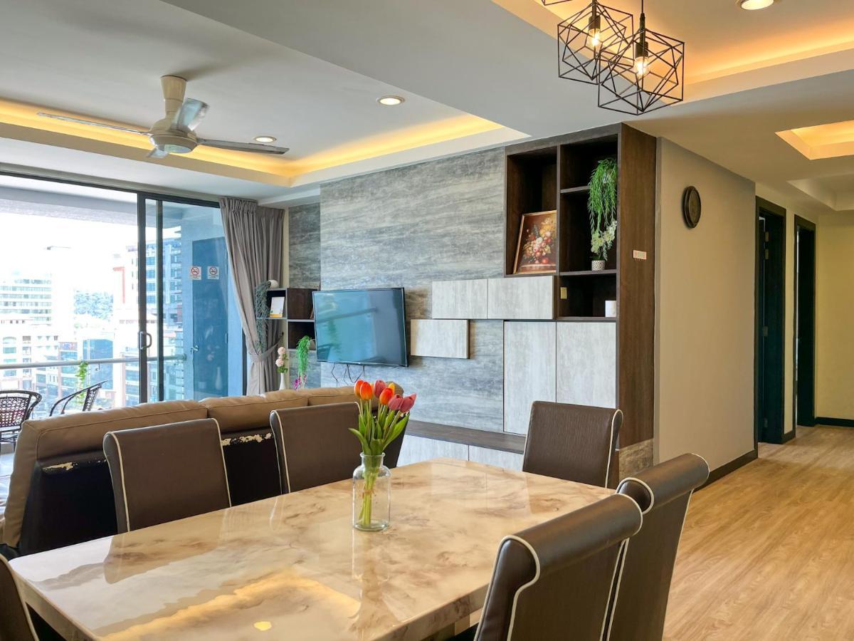 Pelagos Oceanus Waterfront Seaview Homestay Apartment